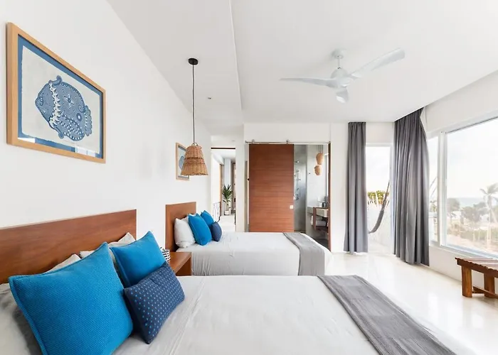 Villa Luxury Oceanfront Estate With Pool, Staff, Sleeps 24 *